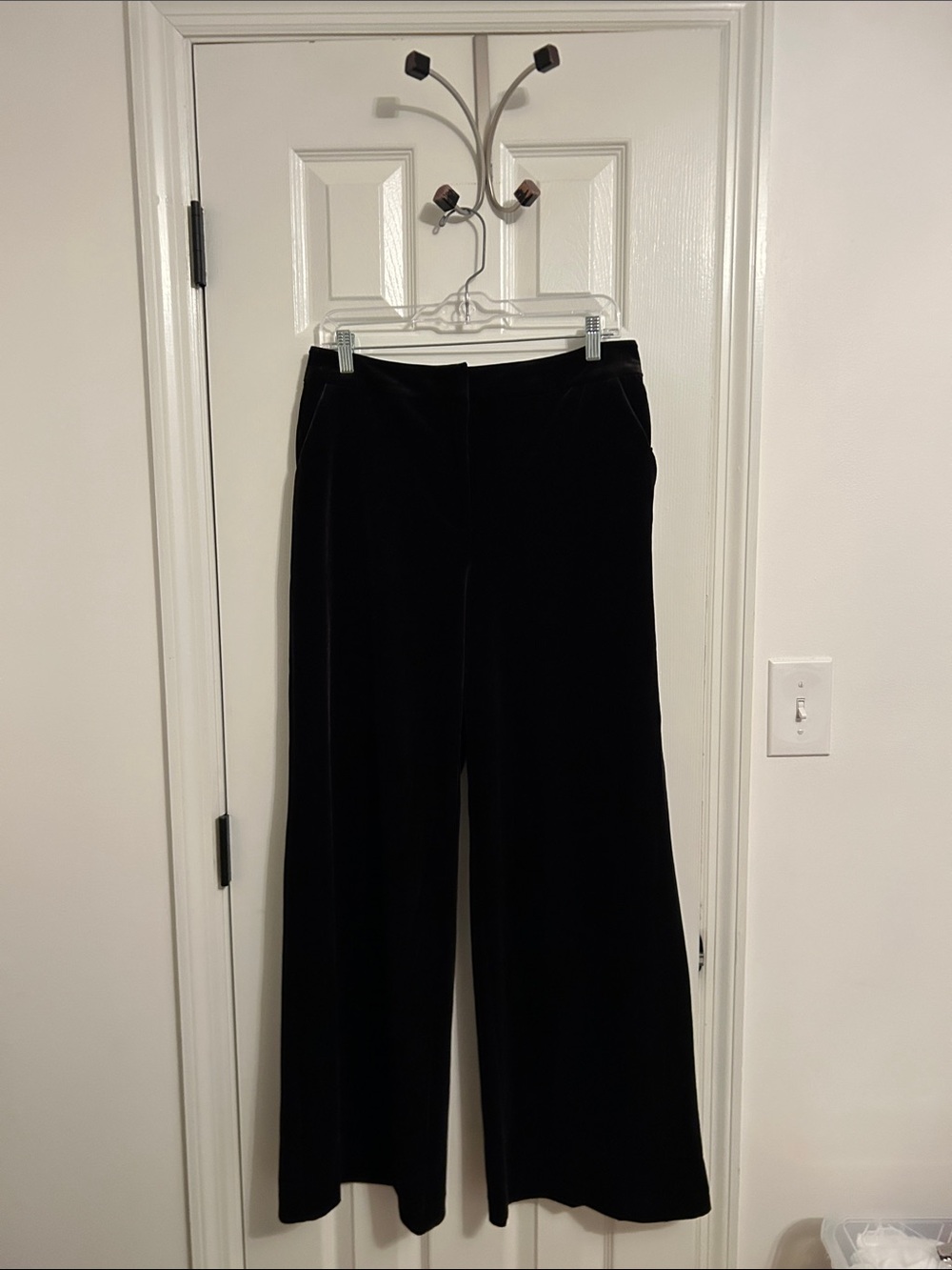 sofia by sofia vergara Black Velvet Wide-Leg Pants
